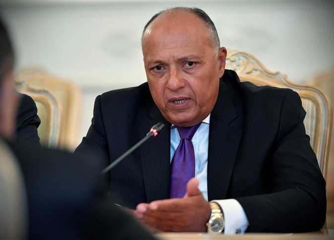 وزير الخارجية يعود إلى القاهرة بعد مشاركته في قمة عدم الانحياز