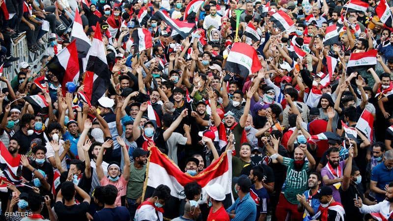 العراقيون يشاكون في أكبر احتجاج بالبلاد منذ 16 عاما
