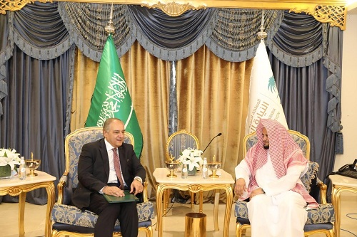 سفير مصر في الرياض يلتقي النائب العام السعودي ويستعرض معه القضايا المشتركة
