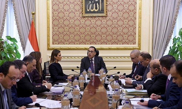 رئيس الوزراء يوجه بتشكيل مجموعة عمل للتعامل مع مشكلات مستثمري الساحل الشمالي
