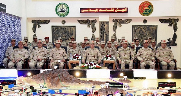 صور.. رئيس الأركان يتفقد مشروع مراكز القيادة 