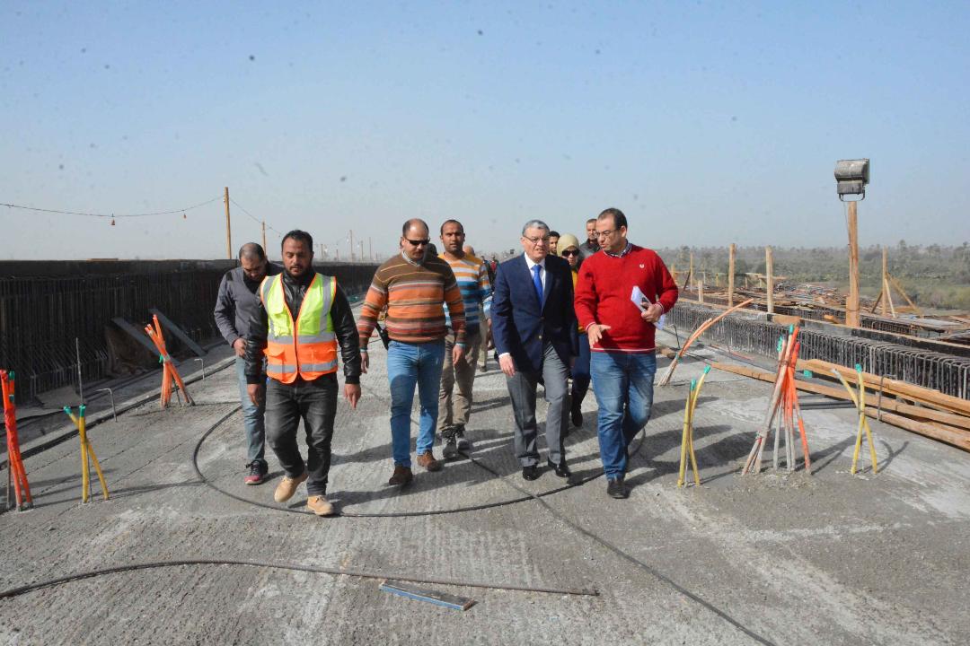 محافظ المنيا يتابع العمل بعدد من المشروعات القومية بمركز سمالوط        
