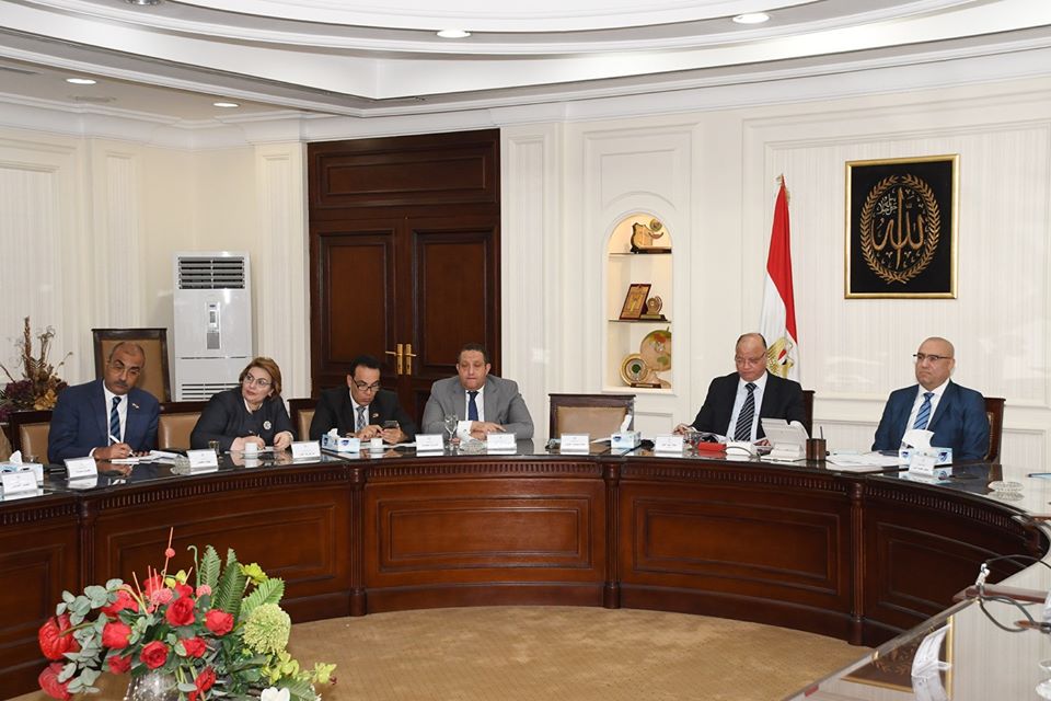 وزير الإسكان ومحافظ القاهرة يستعرضان المقترحات والبدائل لمشروع تطوير كنيسة العذراء بحى الزيتون