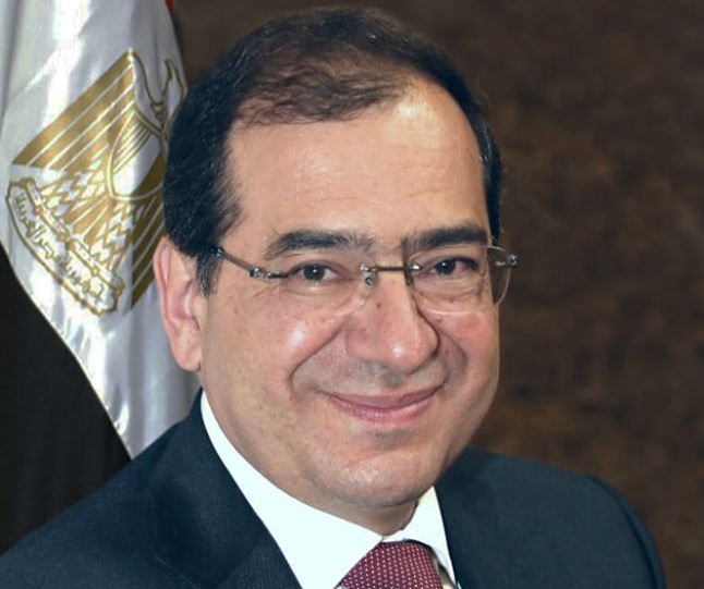 وزير البترول يوضح حقيقة اندماج 