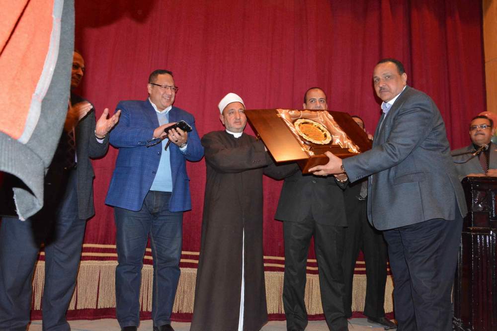 خدمات متنوعة من رسالة  لـ15 قرية بالمنيا ضمن قافلة