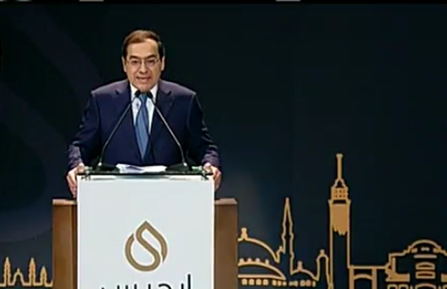 وزير البترول يعلن عن بدء  إنتاج حقل غرب الدلتا بالتعاون مع شركة بى بى إبريل المقبل
