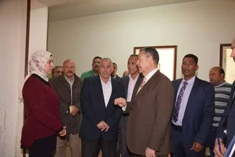 محافظ بني سويف يتابع منظومة العمل بالإدارة الهندسية والحملة الميكانيكية 