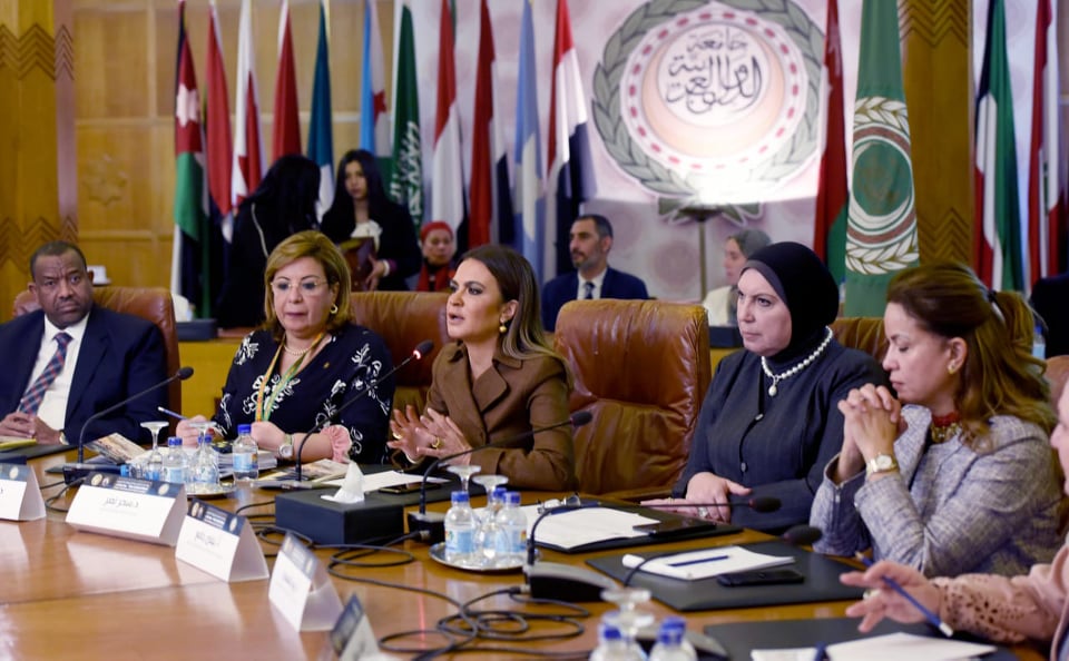 سحر نصر: قانون الاستثمار يتضمن مادة تنص على المساواة بين الجنسين.. وانشئنا مكتب لتيسير كافة الاجراءات