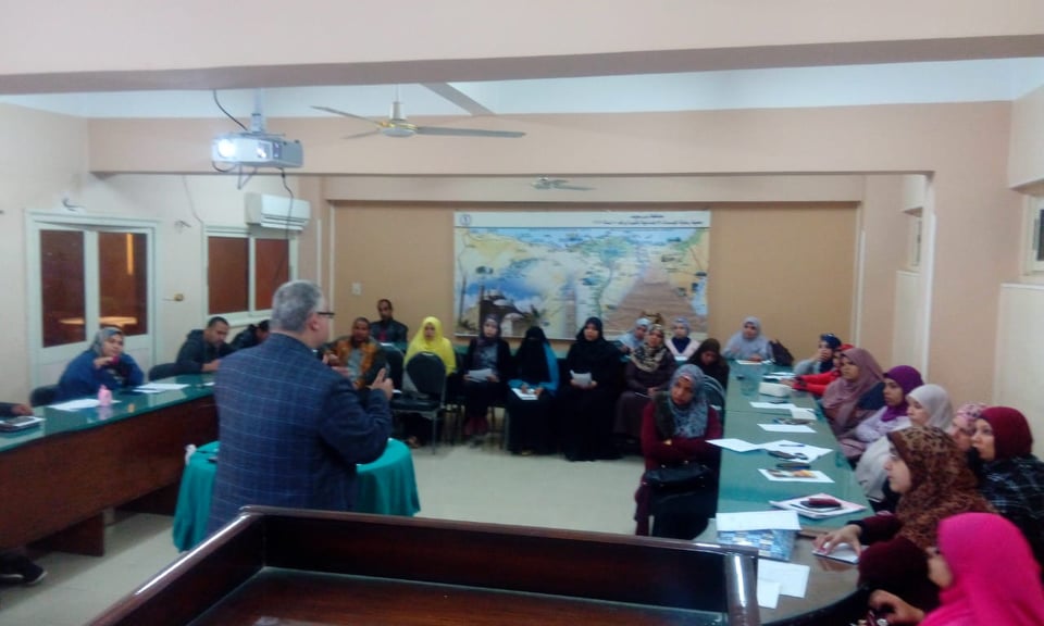 التواصل الفعال وفنيات تعديل السلوك دورة تدريبية لأخصائيين دور الرعاية ببنى سويف 