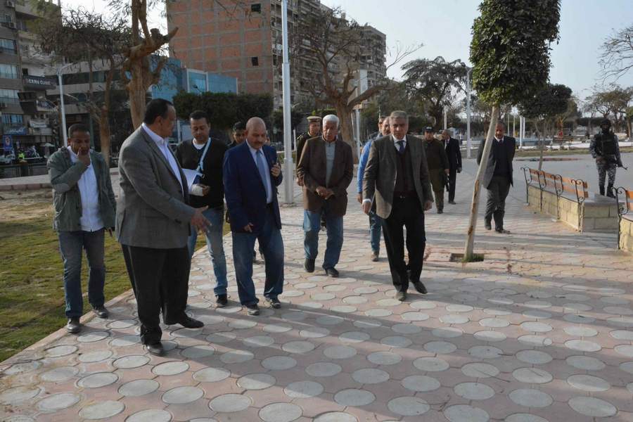 محافظ المنيا يتابع اعمال المرحلة الأولي لتطوير كورنيش النيل

