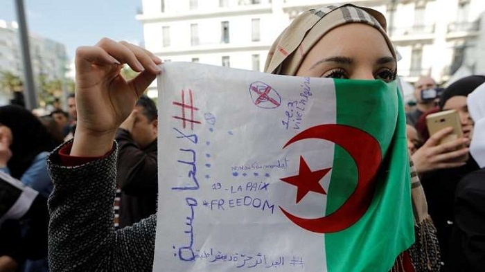 اكثر من الف قاضي جزائري يعلنون رفضهم الإشراف ىعلى الانتخابات حال شارك فيها بوتفليقة