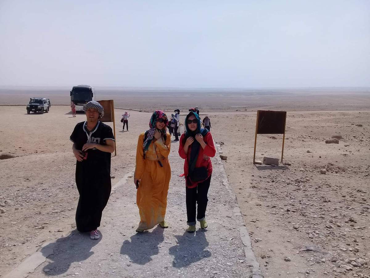  وفد سياحي من 3 دول يزور اثار تل العمارنة بالمنيا