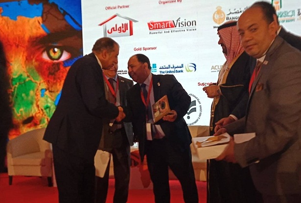 محمد معيط يفوز بجائزة أفضل وزير مالية في أفريقي خلال مؤتمر مصر الاقتصادي