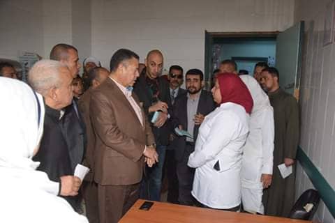 محافظ بني سويف فى زيارة مفاجأة لمستشفى الواسطى 