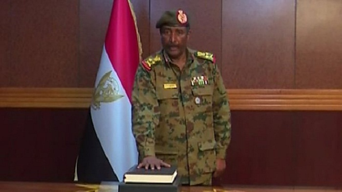 أول حكم عسكري للبرهان 