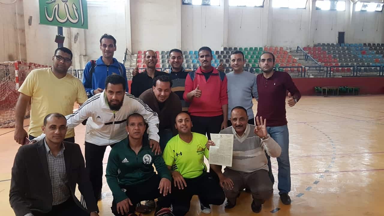 فوز فريق ديوان محافظة الجيزة على مصنع 45 حربى فى منافسات الكرة الخماسية