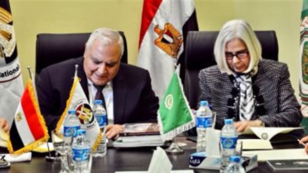بعثة جامعة الدول العربية تبدأ عملها في متابعة أيام الاستفتاء على تعديلات الدستور المصري
