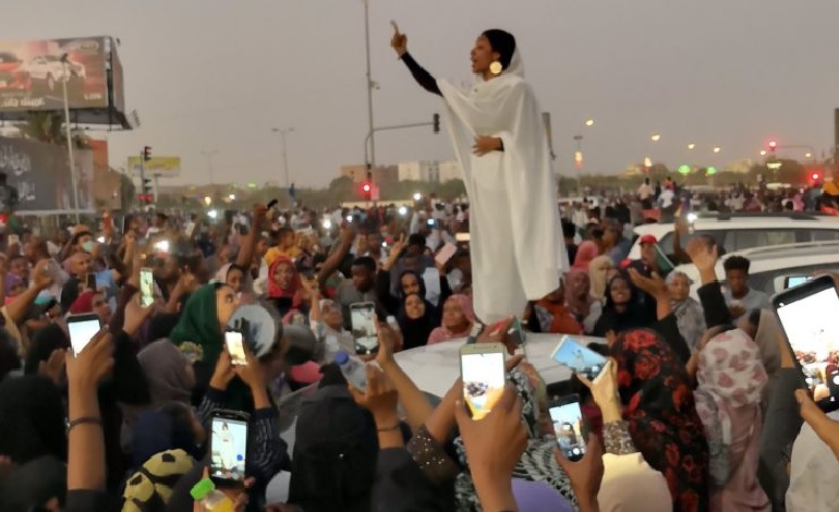 بيان لتجمع قوي الهامش السوداني يعتبر المجلس العسكري القائم شركاء للبشير