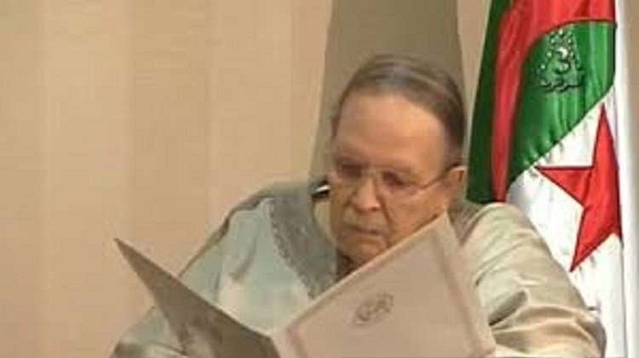 بوتفليقة يطلب من الجزائريين 