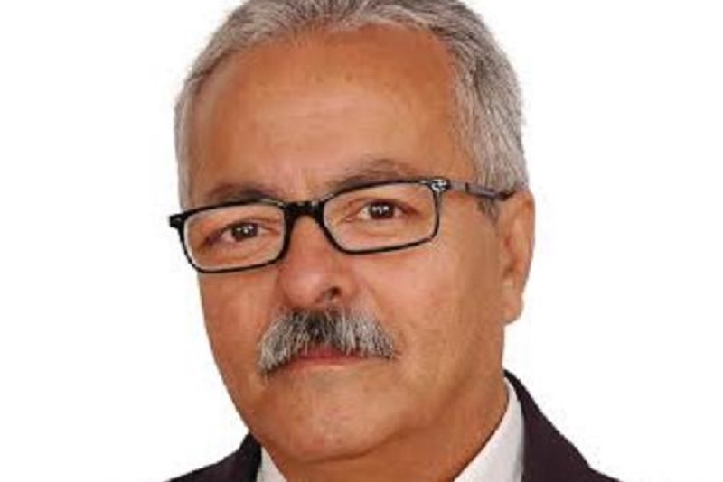 ذبابة وسط مذأبة