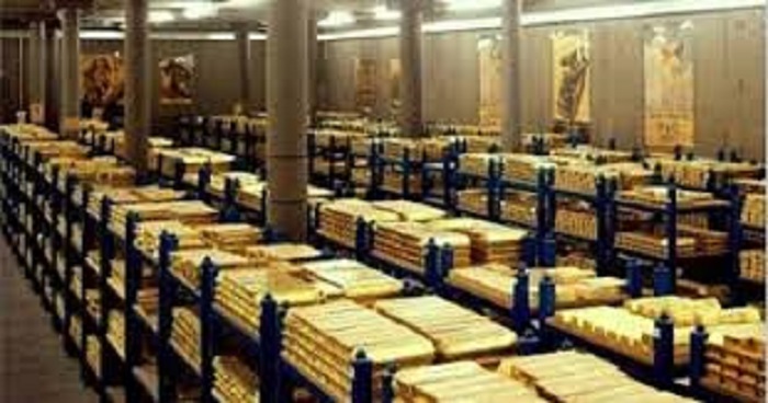 ارتفاع احتياطي الذهب العالمي بسبب توجه الدول إلى تنويع أصولها بعيدا عن الدولار