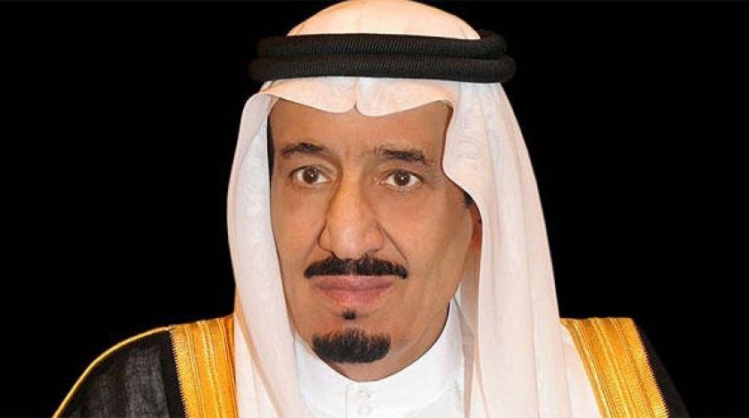 الملك سلمان يدعو إلى ضرورة التمسك بقيم الوسطية والاعتدال ونبذ العنف والإرهاب