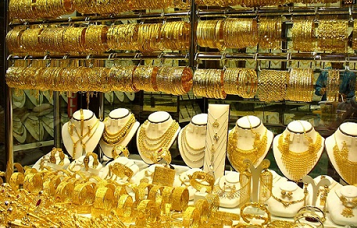 10 جنيهات قيمة تراجع سعر الذهب خلال منتصف تعاملات اليوم الاثنين  