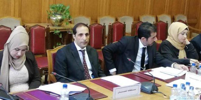سلطنة عُمان تشارك في اجتماعات خبراء الإعلام  بالجامعة العربية

