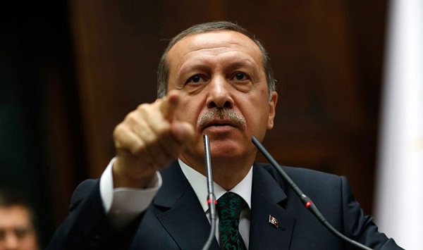 على خلفية الانقلاب على أردوغان، أحكام بالسجن مدى الحياة على 24 متهما، و141 مؤبدا لـ 17 منهم