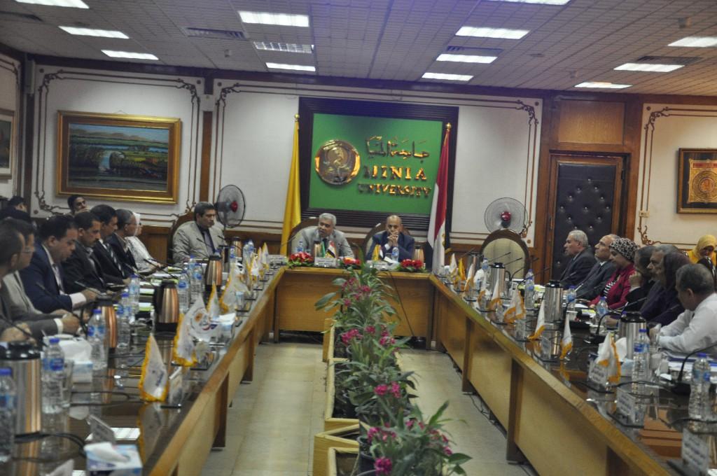 جامعة المنيا تعلن عن  50في المئة من نتائجها في شهر يونيو ومنح دراسية للطلاب الأفارقة للدراسة بجامعة المنيا