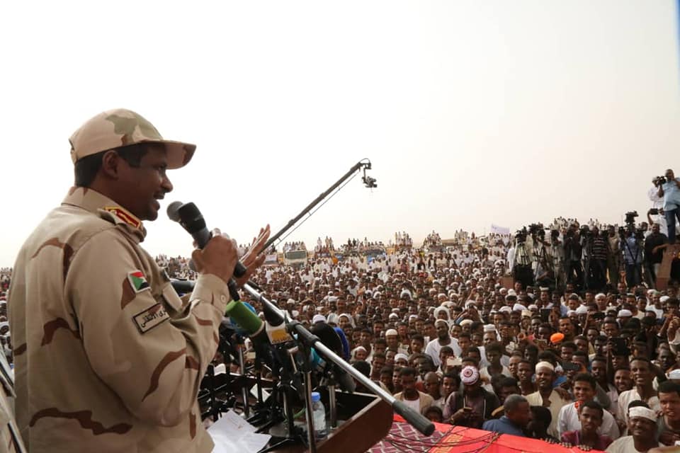 نائب رئيس المجلس العسكري السوداني: دورنا خلال الفترة الانتقالية ينحصر في رعاية الثورة وحمايتها