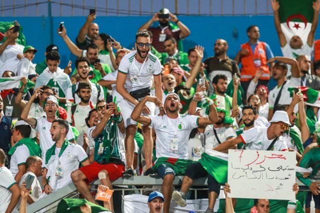 استعدادات خاصة باستاد السويس لاستقبال جماهير الجزائر
