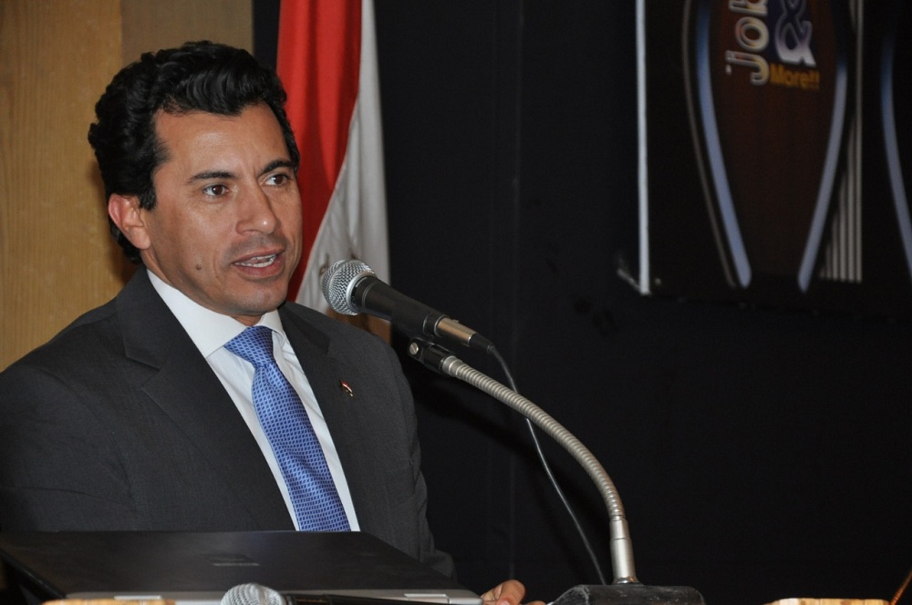 وزير الرياضة يبحث آخر الاستعدادات الخاصة بحفل ختام البطولة الأفريقية
