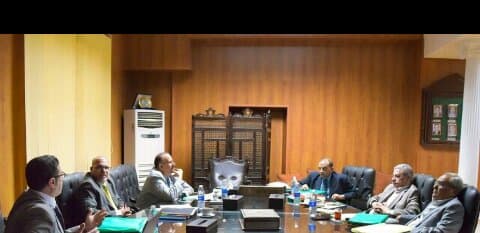  رئيس جامعة بنى سويف يترأس لجنة تقييم المرشحين لعمادة التربية الرياضية والزراعة 

