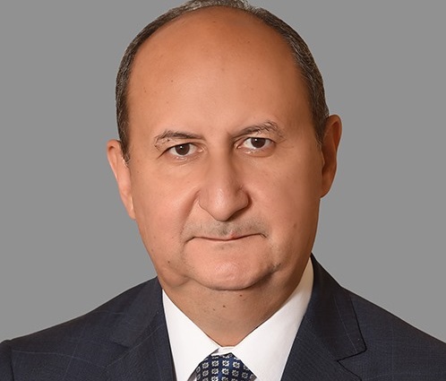وزير التجارة والصناعة يصدر قراراً بتشكيل اللجنة الرئيسية لمكافحة الفساد بالوزارة