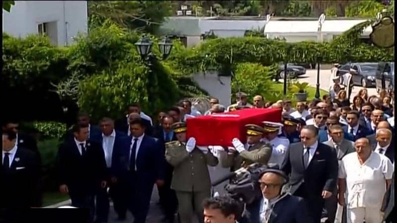 بدء مراسم تشييع جثمان الرئيس السبسي في جنازة رسمية