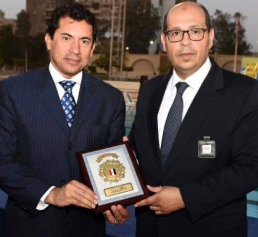 وزير الشباب والرياضة يهنئ إدريس ببرونزية فريدة عثمان وتأهل التوقيعية لطوكيو