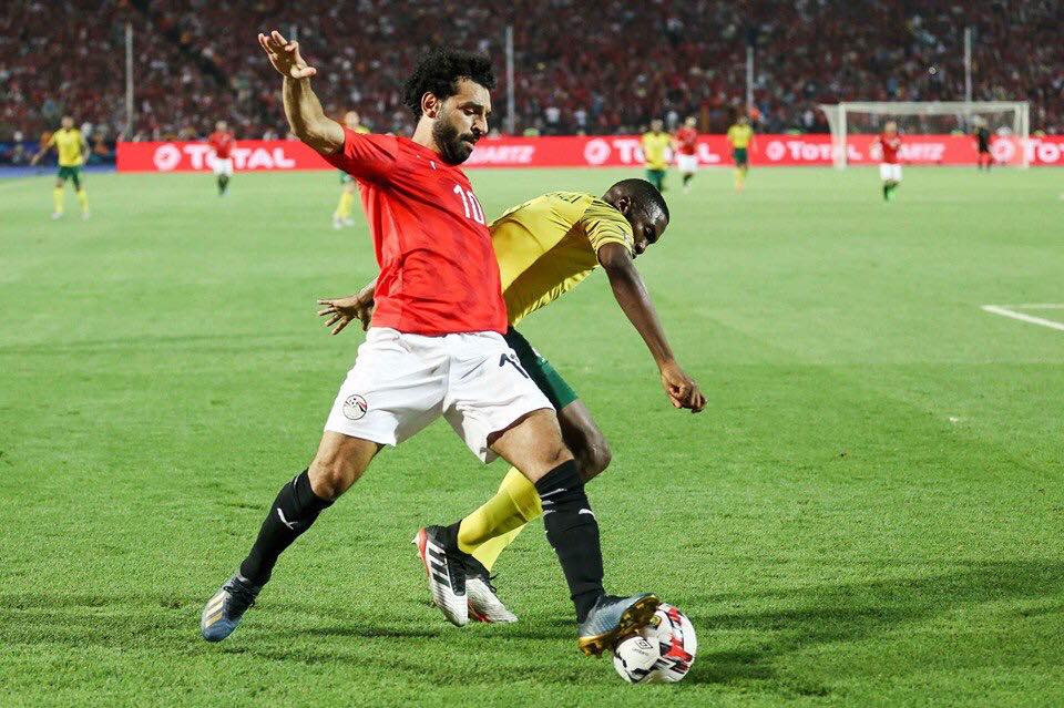 جنوب إفريقيا تطيح بأصحاب الأرض من الكان