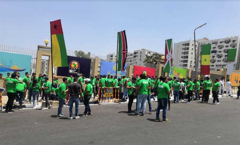 زيادة عدد مداخل استاد القاهرة خلال مباراة مصر وجنوب أفريقيا

