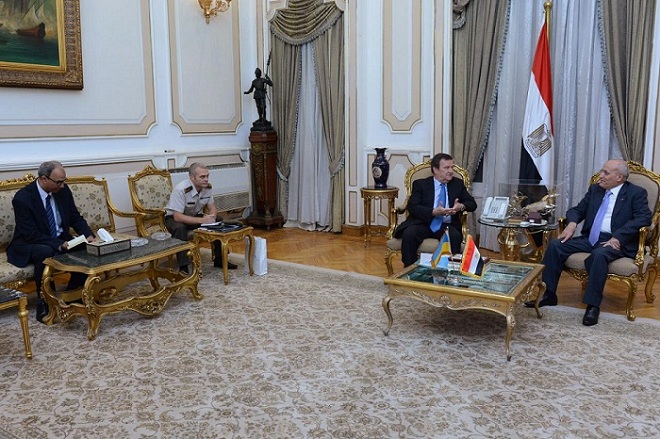 العصار يبحث مع سفير أوكرانيا سبل تعزيز التعاون المشترك في مجال التصنيع الحربي والمدني