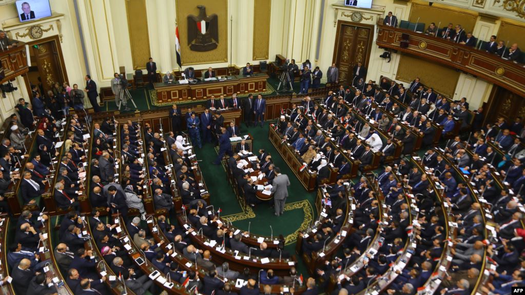 20 ألف جنيه رسوم للترخيص للمطاعم والكافيهات لتحصيل حد أدنى لتقديم الخدمات