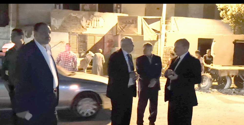 محافظ المنيا يتابع بدء العمل في إنشاء مدينة العمال بحي ابوهلال 

