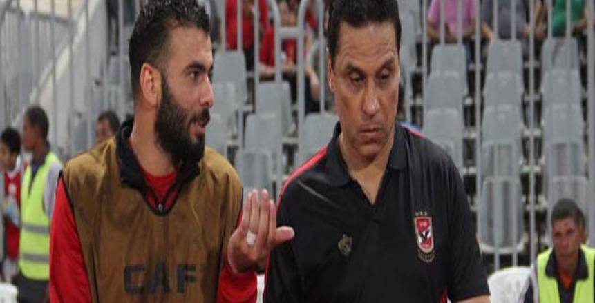 عماد متعب: حسام البدري يكره اللاعبين الكبار.. وأذاني رغم إنه مربيني