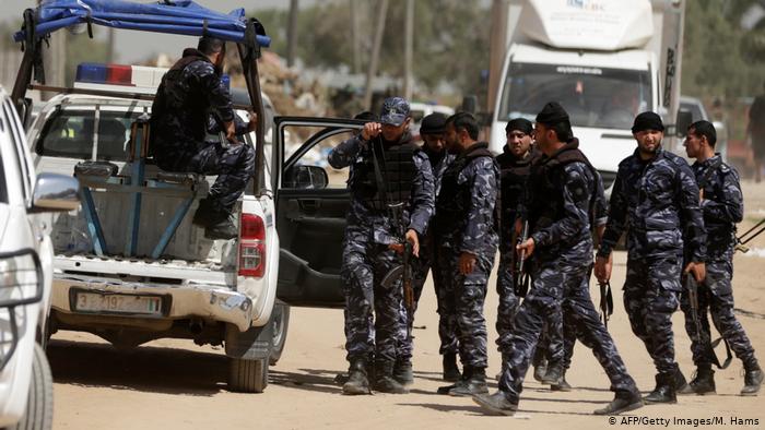 حالة استنفار في غزة بعد مقتل ثلاثة شرطيين من حماس في تفجيرين
