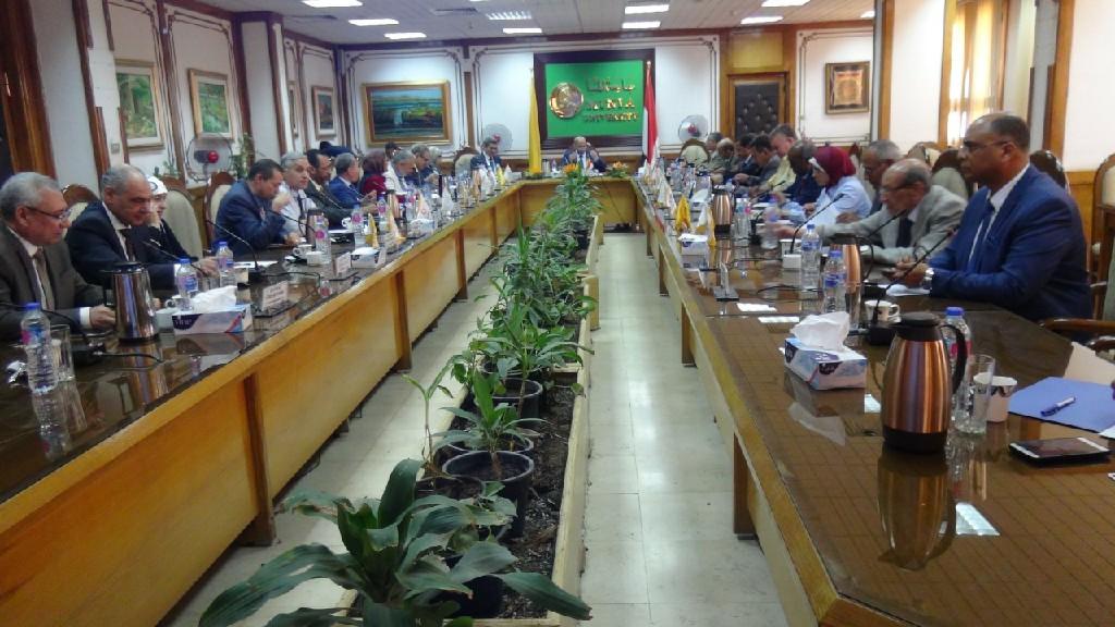 مجلس جامعة المنيا يعلن مواعيد الكشف الطبي للطلاب الجُدد  

