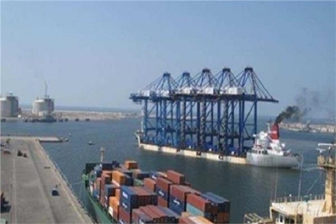 موانئ البحر الأحمر: تداول 170 شاحنة بضائع و321 سيارة