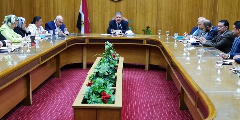 وزير قطاع الأعمال: مزاد علني على الأقطان في اليوم التالي لاستلامها في 17 مركزا للتجميع بالمحافظتين
