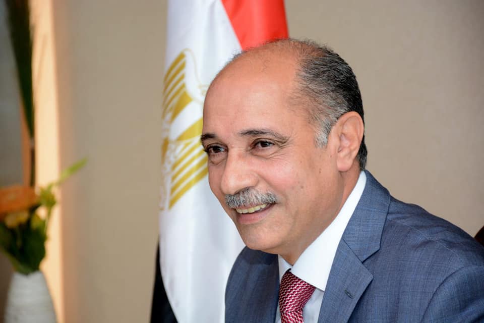 وزير الطيران المدني يعلن عن مشروع تطوير مبنى الركاب 