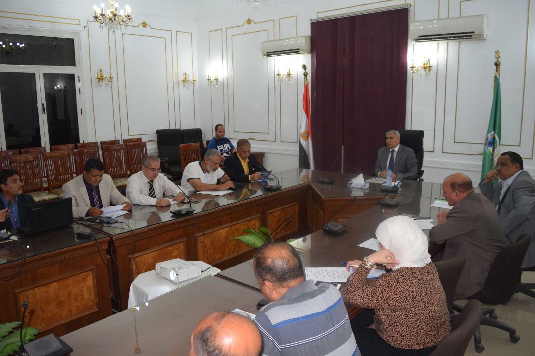 محافظ المنيا يوجه بتطوير المنطقة المحيطة بمسجد الفولى

