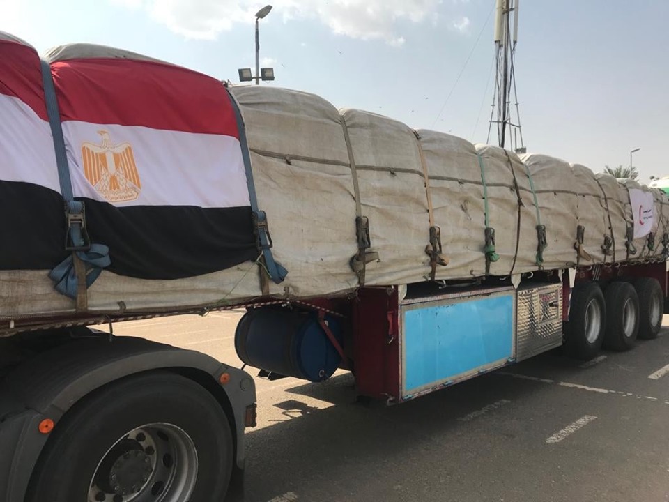 مصر ترسل حزمة مساعدات للأشقاء في السودان

